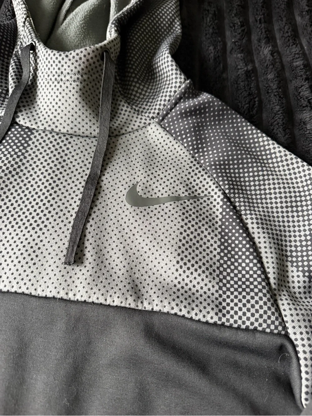 Nike Dri-Fit Hoodie Size M